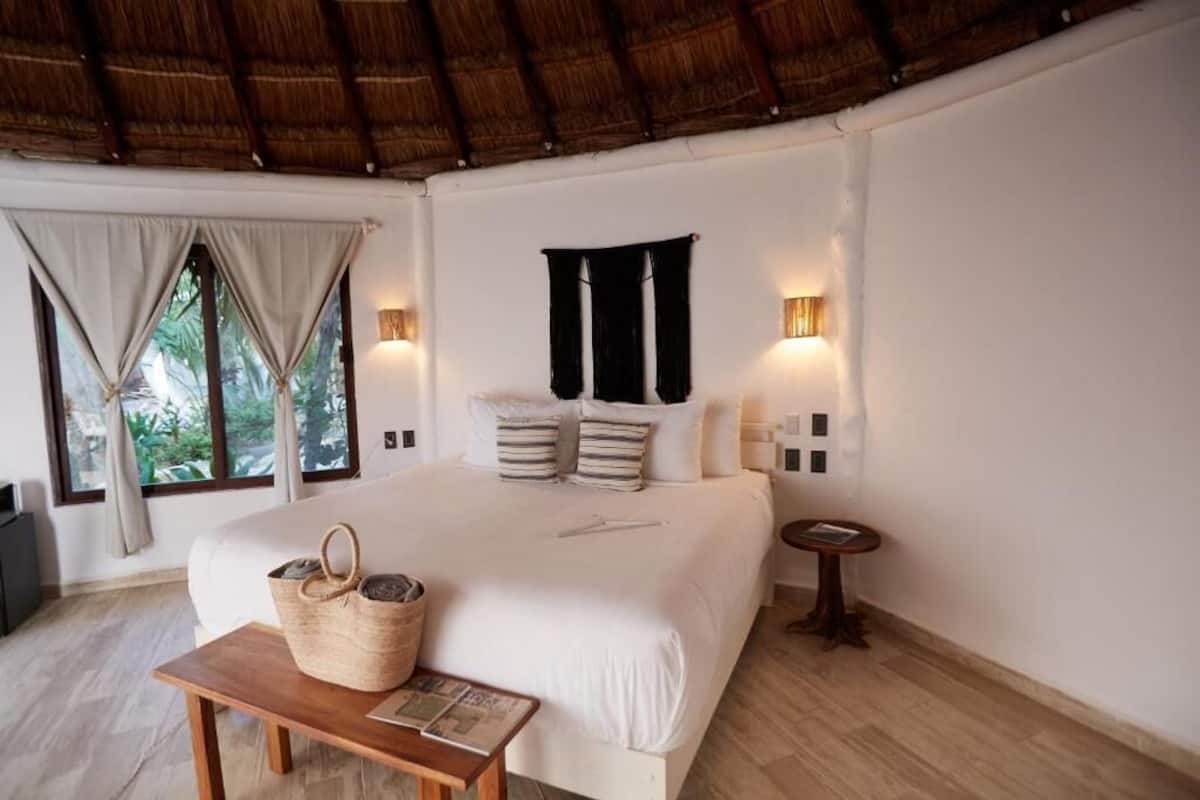 Standard Room, Patio, Garden View | In-room safe, free WiFi