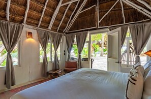 Habitació Comfort, vistes al jardí | Caixa forta a l'habitació i wifi gratuïta 