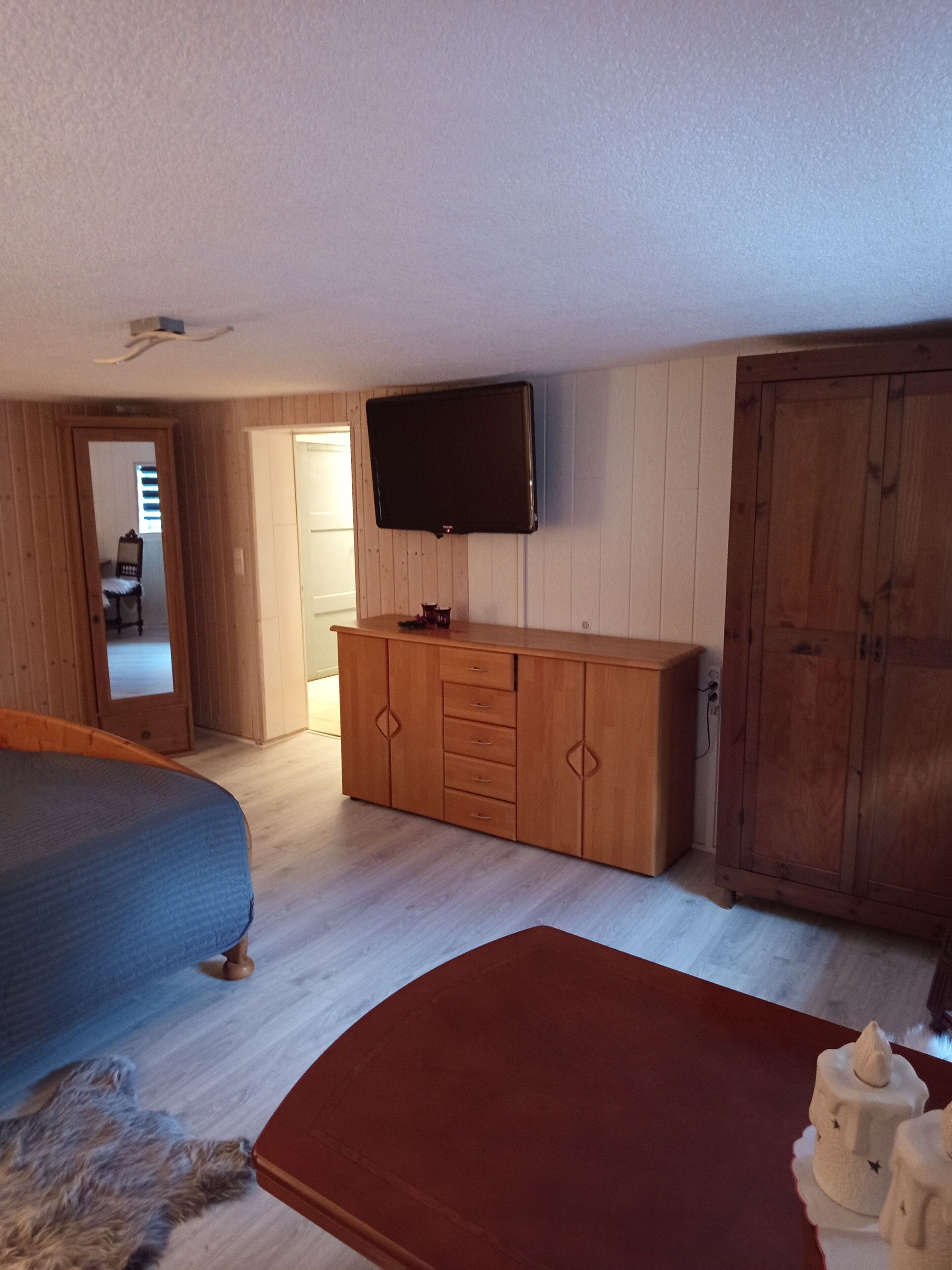 WiFi、ベッドシーツ