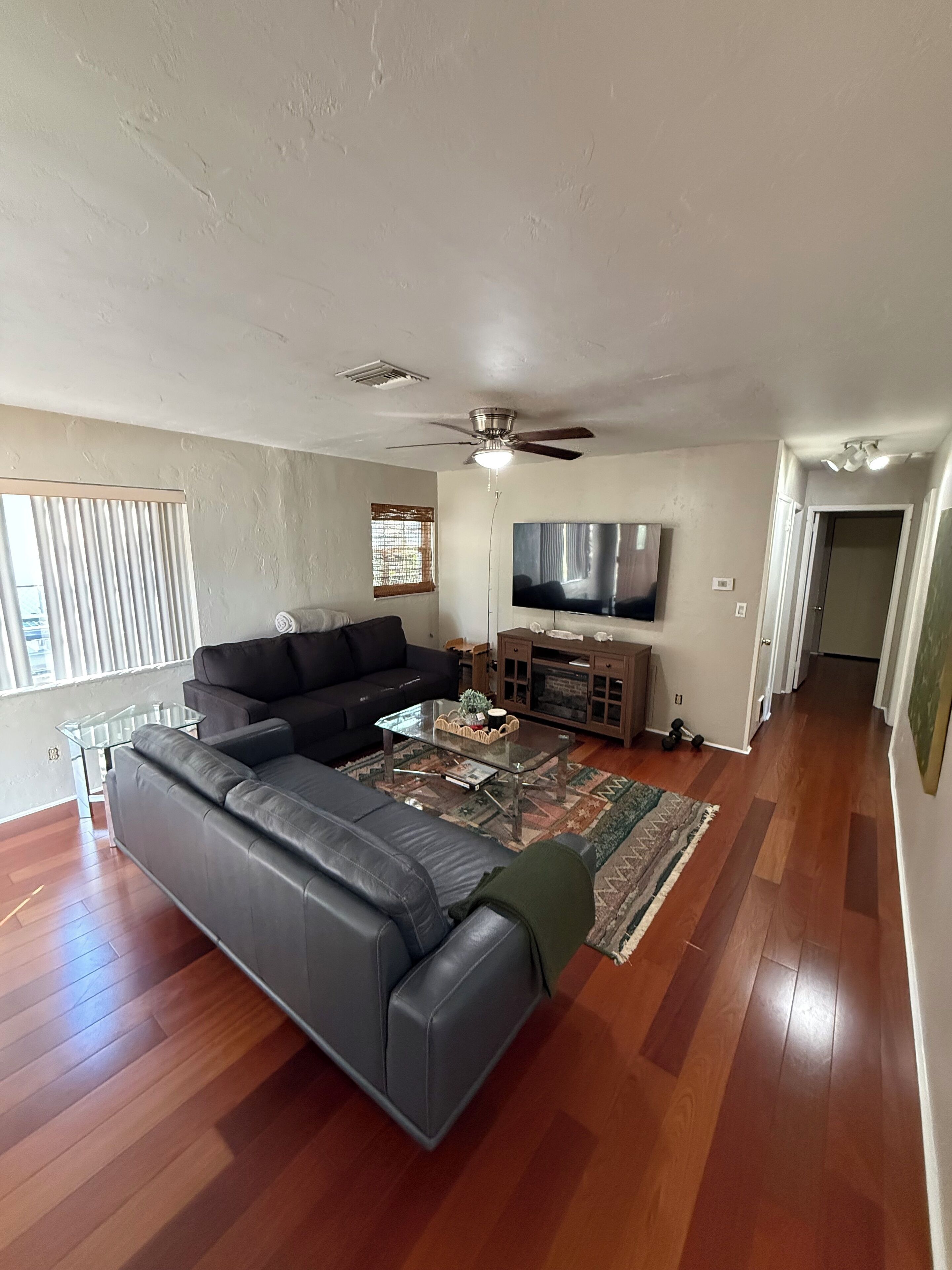 スマートテレビ、暖炉