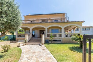 Exterior - Villa Lago with private pool, jacuzzi and views (Alcúdia)