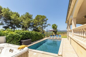 Outdoor pool - Villa Lago with private pool, jacuzzi and views (Alcúdia)