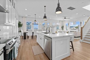 Fridge, microwave, oven, stovetop - Beach View | Hot Tub | Putt Putt | Firepit | Tesla EV Charger (Galveston)