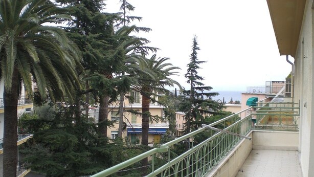 Unclassified image, 1 of 8, button - Charming marine living room accommodation in San Remo (Sanremo)