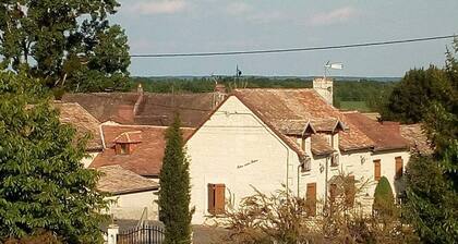 GITE LABEL QUALITE VIENNE ET 2* à 11km Futuroscope "chèques vacances acceptés