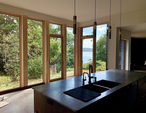 JUST renovated heritage home in unparalleled location with private tennis court