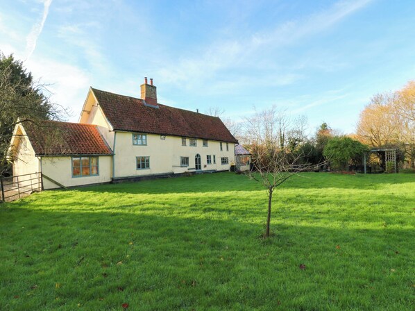 Exterior - Town Farm (Eye)