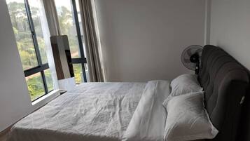 1 camera, ferro/asse da stiro, Wi-Fi gratuito, lenzuola