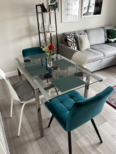 Modern Apartment in Oban with Balcony