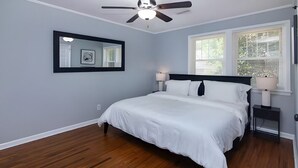 Room - Comfortable 2BR for Longer Stays in The Plaza / Noda Area (Charlotte)