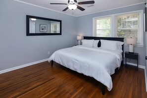 2 bedrooms, iron/ironing board, bed sheets - Comfortable 2BR for Longer Stays in The Plaza / Noda Area (Charlotte)