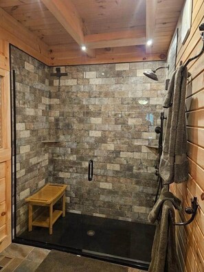 Bathroom - Pine Lodge at Lost Trails (Madison Township)