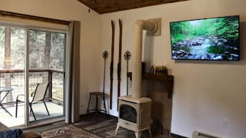 Studio, elveutsikt | Innvendig