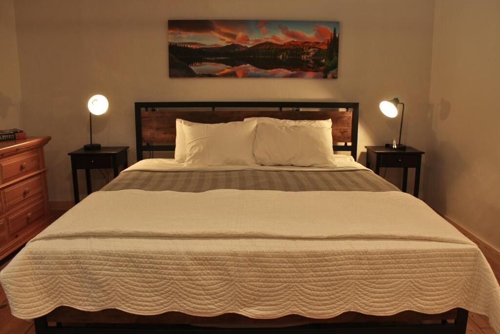 Family Room, River View | Free WiFi