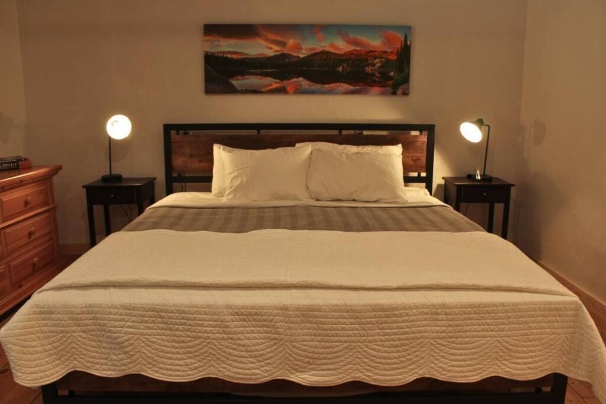 Family Room, River View | Free WiFi