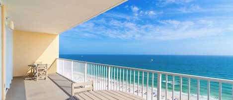 Executive-Apartment, 3 Schlafzimmer, Balkon, Strandblick | Balkon