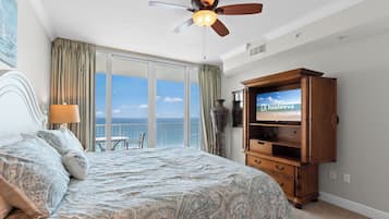 Executive-lejlighed - 3 soveværelser - balkon - strandudsigt | Individuelt design, individuel indretning, strygejern/strygebræt