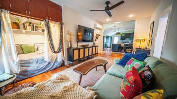 2 chambres, fer et planche à repasser, Wi-Fi, literie fournie