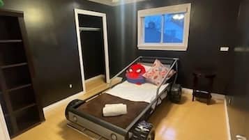 9 bedrooms, iron/ironing board, travel crib, free WiFi