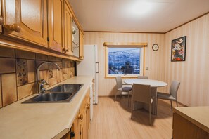 Shared Dormitory, Mixed Dorm | Shared kitchen - Nordic Rest House NO PARKING CarFreeArea (Tromso)