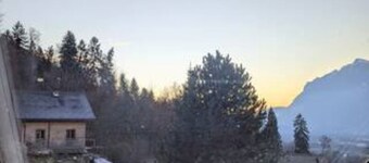 Romantic detached chalet - swimming pool - at the foot of the alpine resorts.