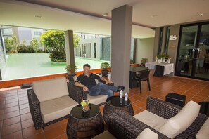 Outdoor dining - D Condo Sign Chiang Mai R628 (Chiang Mai)