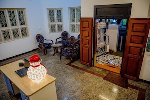 Reception - Le French White Villa (Puducherry)