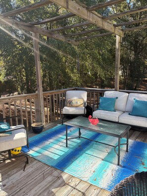 Property grounds - Masters Retreat: Spacious 4-bedroom house in beautiful Aiken (Aiken)