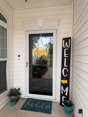 Exterior detail - Masters Retreat: Spacious 4-bedroom house in beautiful Aiken (Aiken)