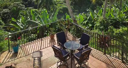 Piscina Vista Guest House w/ Solar & Pool