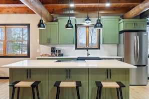 Coffee/tea maker, fridge, microwave, oven - The Log Haus - Minutes from Cuyuna, Miles from Ordinary (Crosby)
