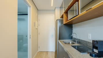 Basic Apartment | Private kitchen