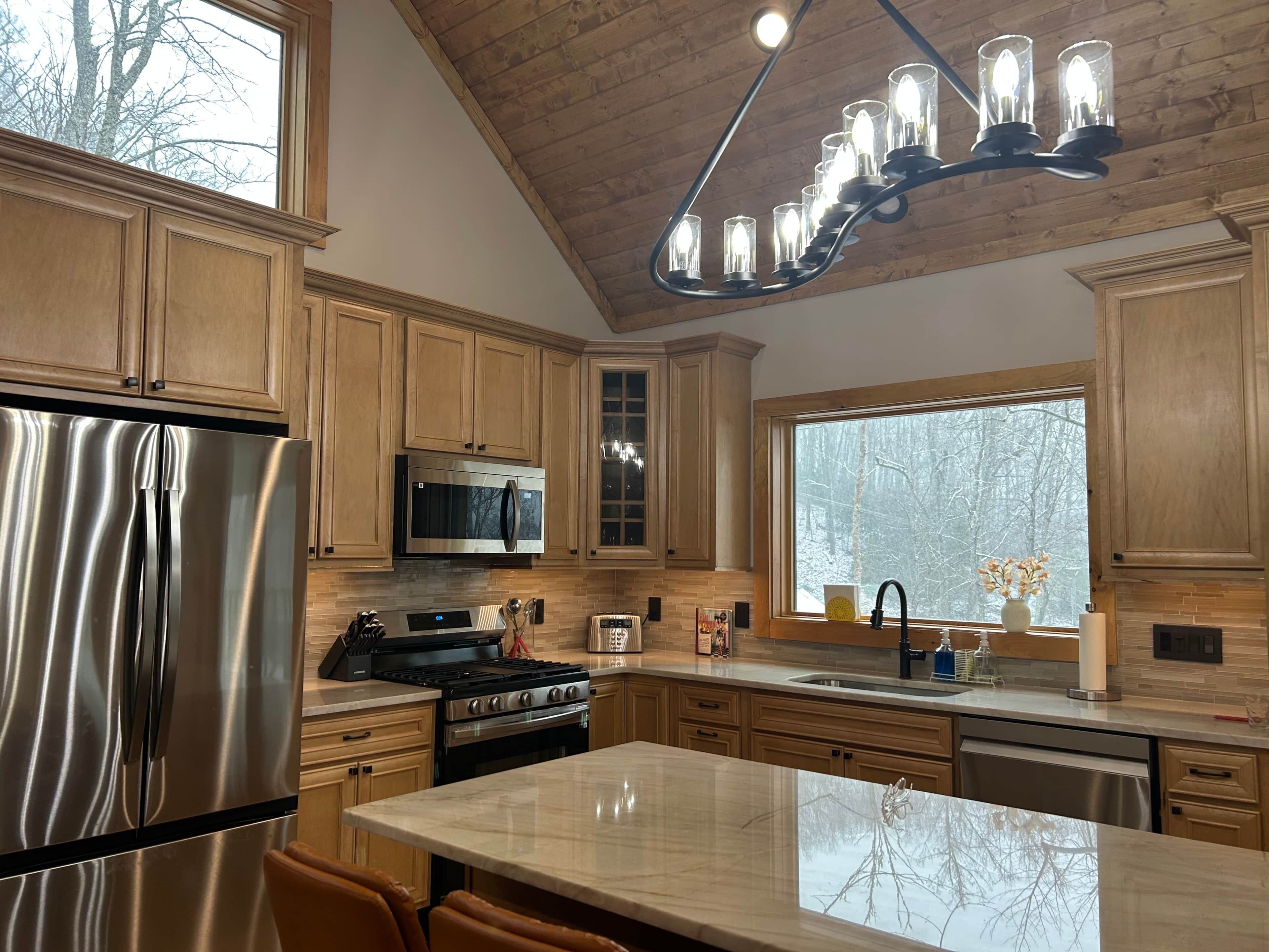 冰箱、微波炉、烤箱、炉灶