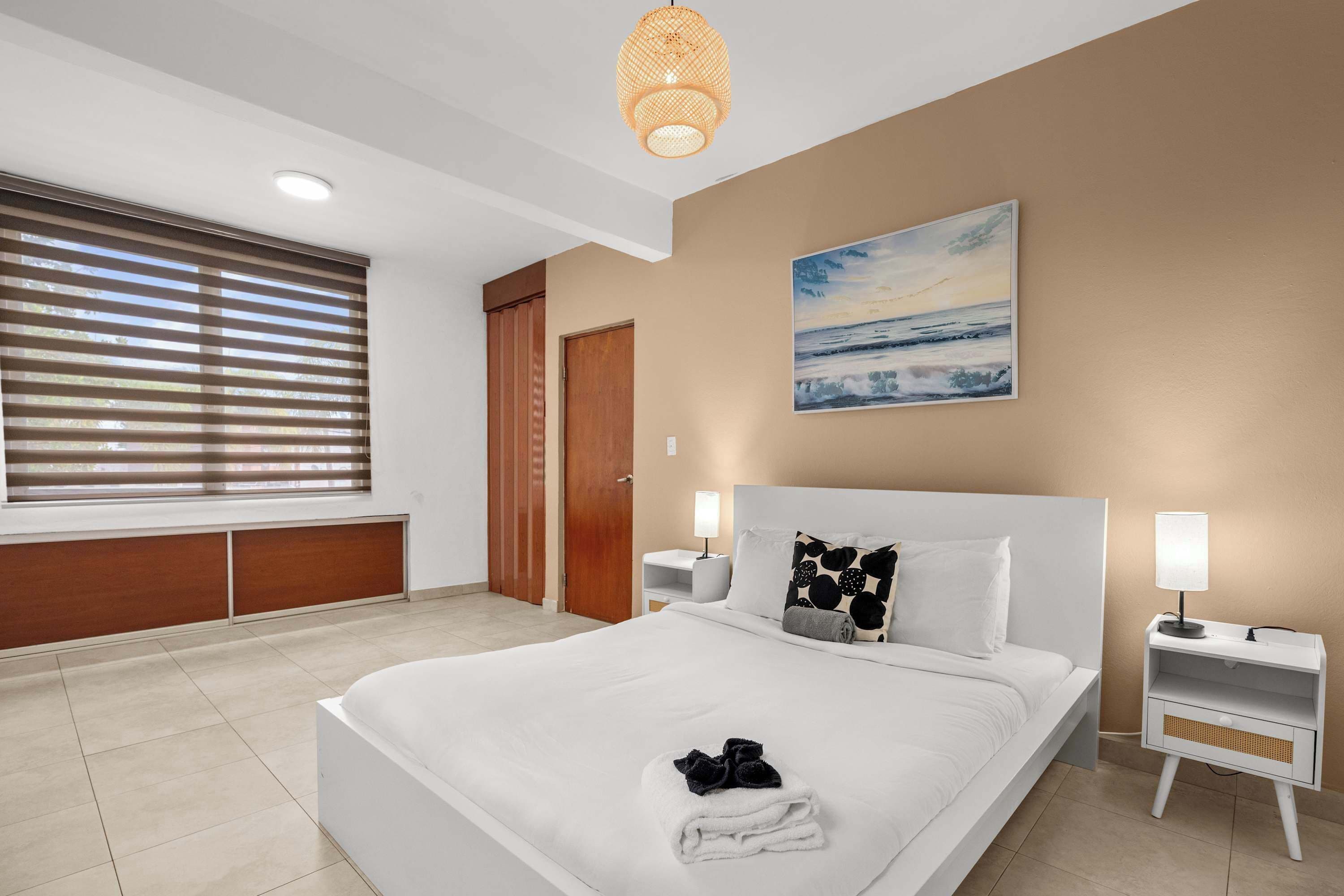 1 chambre, fer et planche à repasser, Wi-Fi, literie fournie