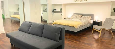 1 soverom, strykejern/-brett, internettilgang og sengetøy