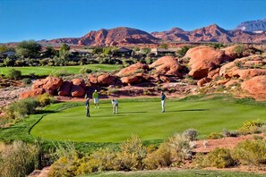 Golf - 3BDR Townhome at Canyon Villas at Coral Ridge Resort, Sleeps 8 Guests (Washington)