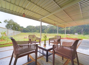 Terrace/patio - Estoria Hotel And Resort (Nanjangud)