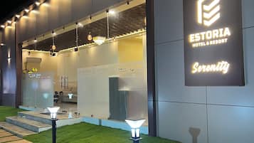 Fachada de la propiedad