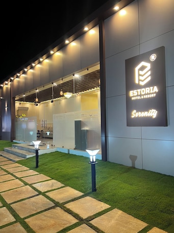 Front of property. Estoria Hotel And Resort