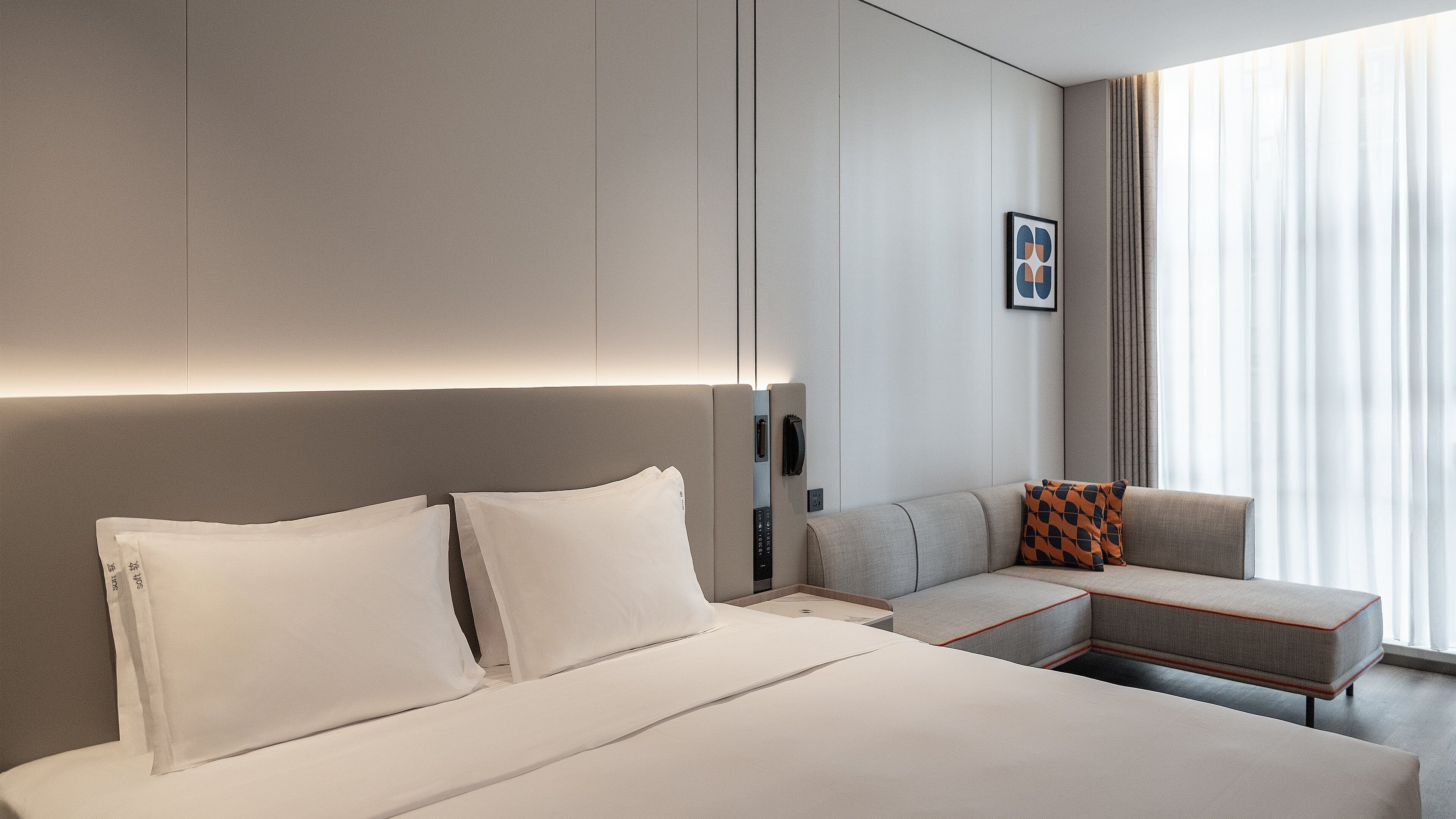 Standard Room, 1 King Bed, City View