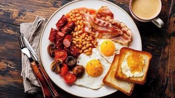 Free daily continental breakfast