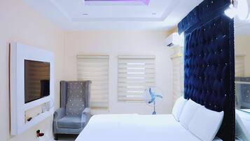 Economy Apartment, Balcony, City View | Desk, laptop workspace, blackout drapes, soundproofing