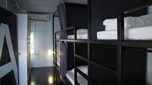 Room - Ilysb I Love You So Bed Hostel (Chiang Mai)