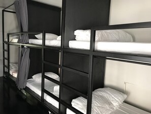 Room - Ilysb I Love You So Bed Hostel (Chiang Mai)