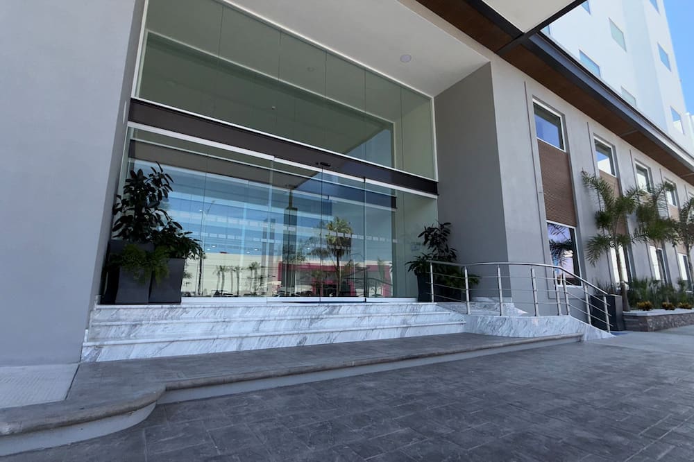 Holiday Inn Express And Suites Los Mochis Centro By Ihg