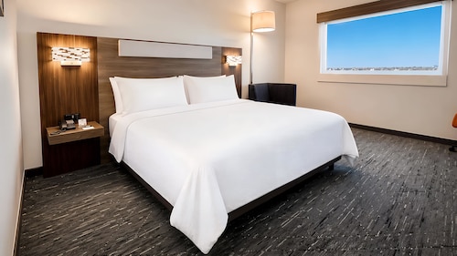 Holiday Inn Express And Suites Los Mochis Centro By Ihg