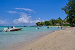 Beach towels - Sea Side Apartment, 2 minutes' walk from the beach (Cap Malheureux)