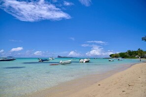Beach towels - Sea Side Apartment, 2 minutes' walk from the beach (Cap Malheureux)