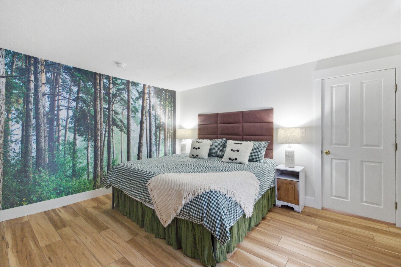 Iron/ironing board, WiFi