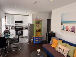 Smart TV, stereo, printers